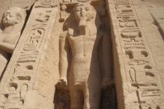 08-Tempel-van-Nefertari