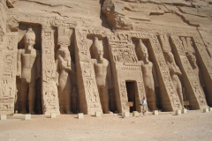 21-Tempel-van-Nefertari