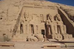 04-Abu-Simbel-Ramses-II-tempel