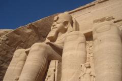 24-Abu-Simbel-Ramses-II-tempel
