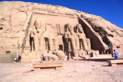 26-Abu-Simbel-Ramses-II-tempel