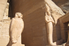 Dag-11-Abu-Simbel-013