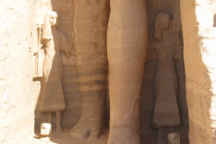 Dag-11-Abu-Simbel-045