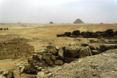 06-De-trappiramide-van-Djoser-gezien-vanaf-Abusir