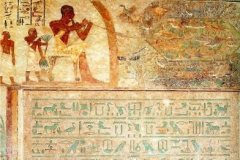 Midden-van-de-Oostwand-in-het-graf-van-Chnumhotep