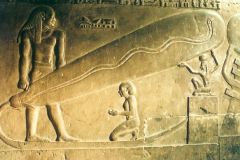 Dendera-afb-onderaardse-gang