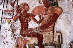 13-El-Kab-tombe-van-Paheri