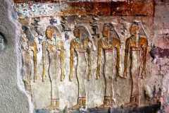 38-El-Kab-tombe-van