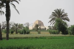 Hoeni-piramide-Medoem-2