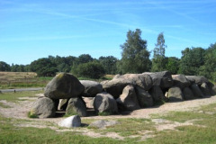 03-Hunebed-D53-bij-Havelte