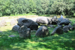 25-Hunebed-D20-bij-Drouwen