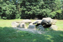 42-Hunebed-D30-bij-Exloo