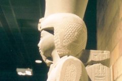 105.-Zijaanzicht-Ramses-III-19-05-04