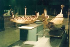 128.-Houten-grafschepen-19-05-04
