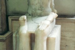 23.-Menkaure