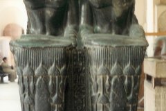 43.-Dubbelbeeld-van-Amenemhat-III-als-priester