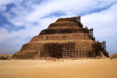 01-Djoser-trappiramide