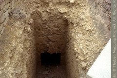 01-KV22-Ingang-Amenhotep-III