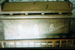 08-KV57