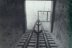 10-KV62-Gang-naar-beneden
