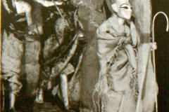 36-KV62-Kist-met-beelden