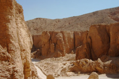01-West-Valley-KV64