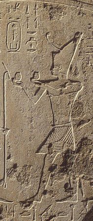 Shebitku_making_offerings_to_Egyptian_Gods