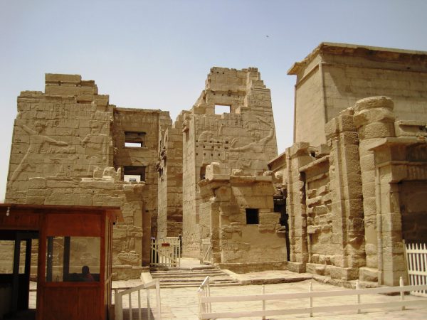 Dag 7 fotos Deir-el-Medina Vallei queens Medina-el-Habu 132 Dag 7 fotos Deir-el-Medina Vallei queens Medina-el-Habu 132