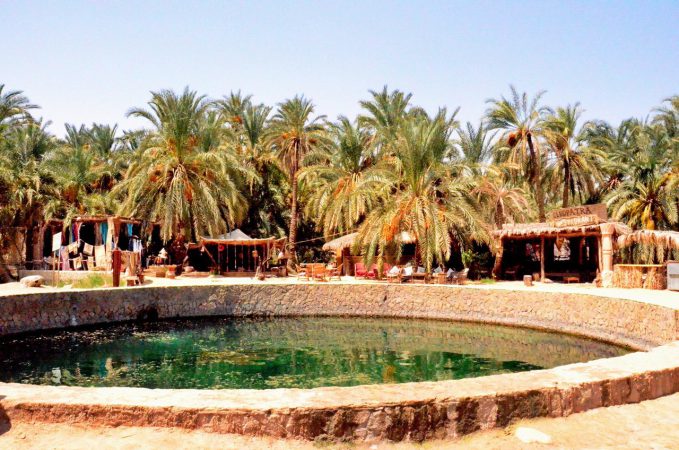 Siwa_Bains_de_Cléopatre_-_panoramio